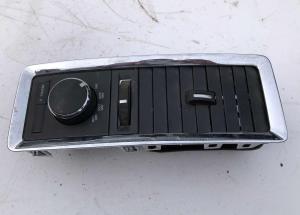 Дефлектор панели торпедо центральный левый Dodge Ram 1500 / 2500 / 3500 2010-2012 1PA26DX9AA