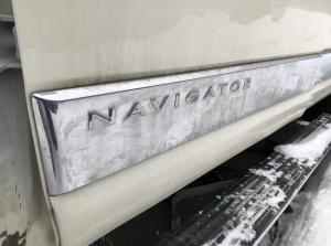 Накладка наружняя нижняя водительской двери Lincoln Navigator 2007-2014 7L7Z 7820879 A/AJ ; 7L74 7821048 BA/AD/AE