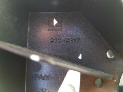 Кронштейн блока предохранителей Chevrolet Camaro 2009-2015 92249317