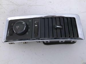 Дефлектор панели торпедо левый Dodge Ram 1500 / 2500 / 3500 1NL911J8AA