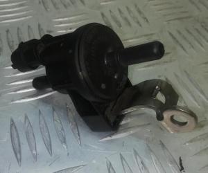 Клапан вентиляции топливного бака Chevrolet Camaro 2009-2013 12611801