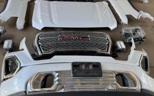 Бампер передний (верх) GMC Sierra 2019-2022 84542582 ; 84456293 ; 84542586 ; 84361299 ; 84497044