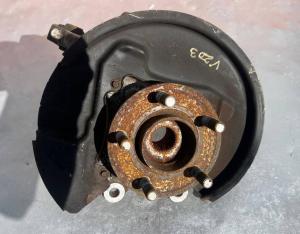 Кулак задний левый Ford Mustang 2015-2018 FR3Z 5B759 F; FR3C 5A971 BB; FR3C 5B759 BE