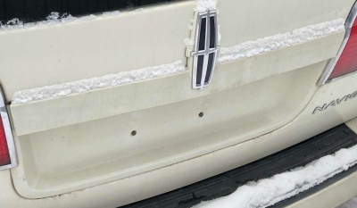 Накладка номера крышки багажника с эмблемой Lincoln Navigator 2007 7L7Z 78404C42 JA ; 7L74 78404C42 BB/AK/AJ/AH/AG/AF/AE