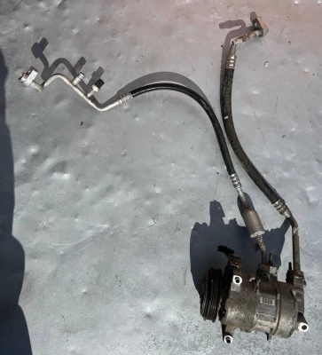 Компрессор кондиционера Ford Mustang 2015-2018 GR3B 19D629 GD; FR3B 19D629 FB