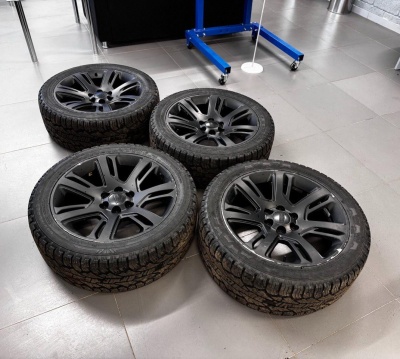 Комплект колес Nokian Tyres Rotiiva AT 285 / 45 R22 114H XL Cadillac Escalade 2000-н.в. 22939280