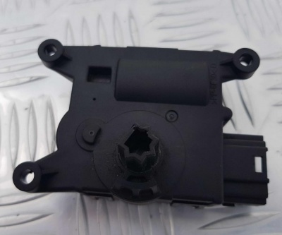 Моторчик заслонки отопителя Ford Explorer 5 2011-2015 Valeo T1010120F; 0507131 B