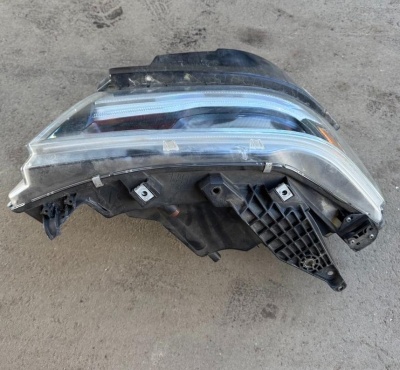 Фара правая Dodge Ram 1500 2020-2021 68316088AH, 68533274AB