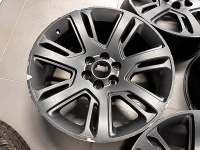 Диски литые (комплект) R22 Cadillac Escalade / Tahoe 2000-н.в 12121212