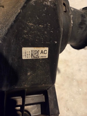 Бачок расширительный (с дефектом) Ford F-150 2008-2014 BL3Z 8A080 B ; BL34 6A987 AC