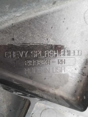 Кронштейн переднего бампера правый Chevrolet Tahoe 2006-2014 21996231