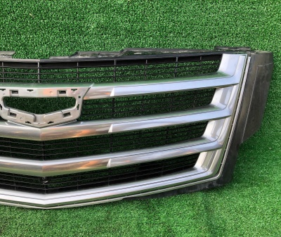 Решетка радиатора Cadillac Escalade 2015-2020 23405570 ; 23181990 ; 23329115