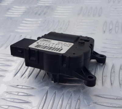 Моторчик заслонки отопителя Ford Explorer 5 2011-2015 Valeo T1010120F; 1806121 A