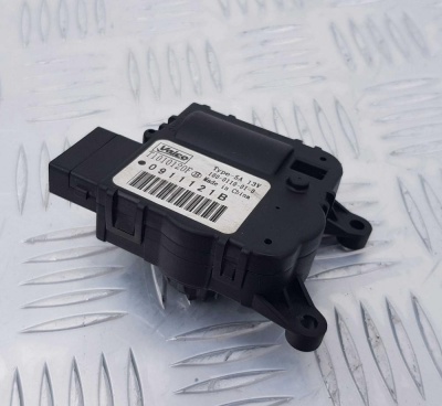 Моторчик заслонки отопителя Ford Explorer 5 2011-2015 Valeo T1010120F; 0911121 B