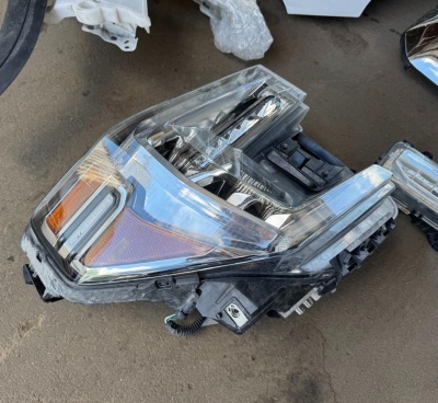 Фара правая GMC Sierra 2019-2022 85621451 ; 84502616 ; 84507049 ; 84621807 ; 84772476