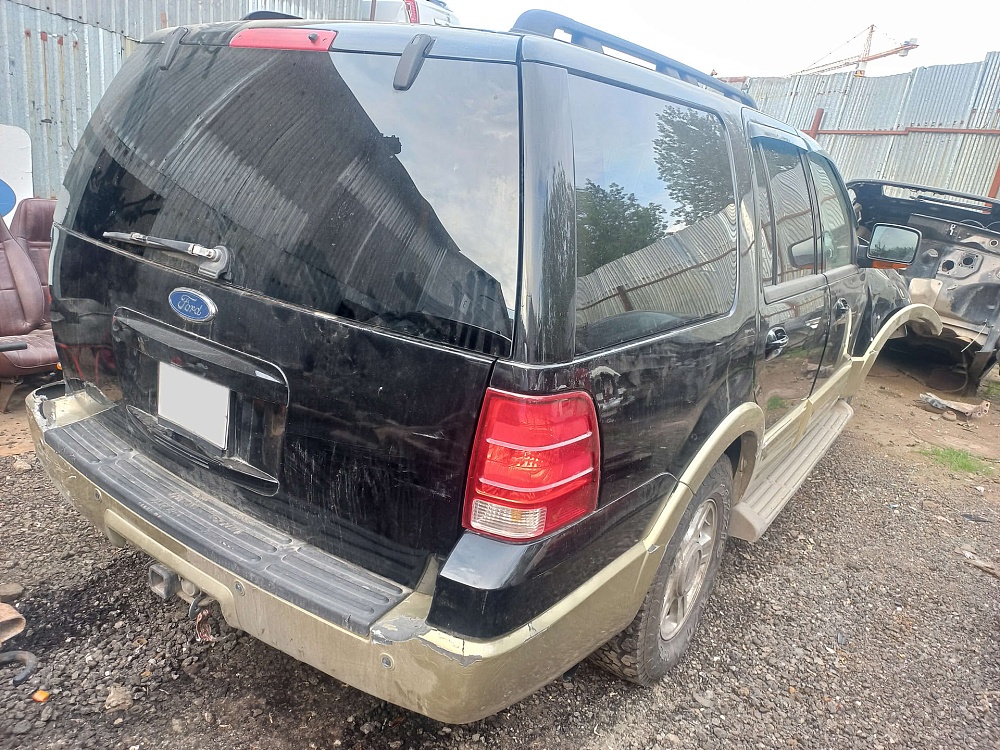 В разборе Ford Expedition 5.4L 2005г