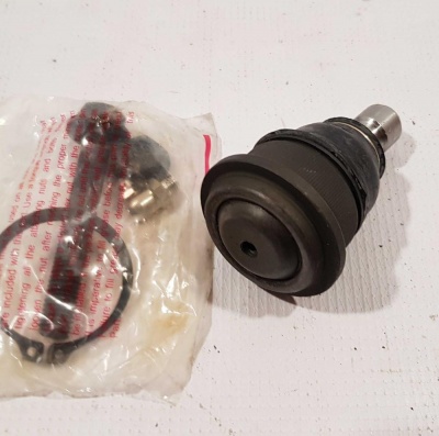 Шаровая опора переднего рычага верхняя Chevrolet TrailBlazer 2001-2009 ACDelco 88876965; 46D0112A; 19133638