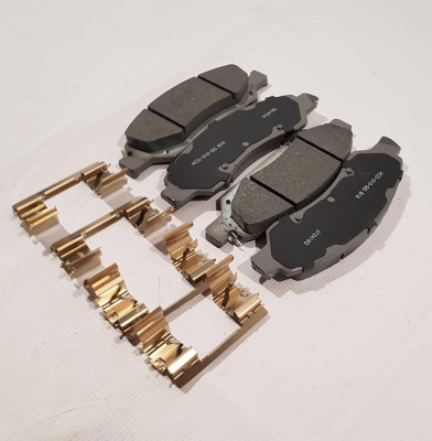 Колодки тормозные передние керамические (к-кт) Chevrolet Tahoe/Cadillac Escalade 2015-2017 ACDelco 19339848; 14D1367ACH