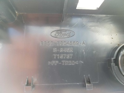 Кронштейн прикуривателя в подлокотнике Ford Explorer 5 BB53 7804569 A; BB5Z 78045A76 AB