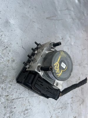 Блок ABS Ford Mustang 2015-2018 GR3C 2C405 BD; GR3C 2C219 BD