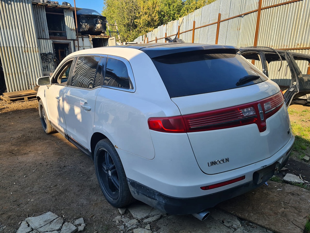 В разборе Lincoln MKT 3.5t