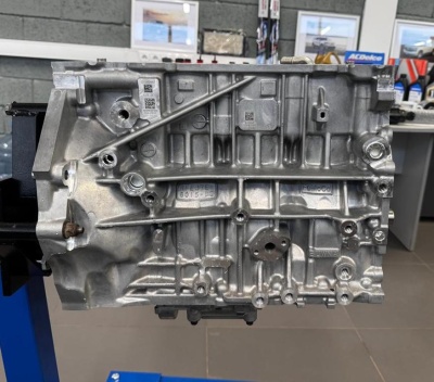 Новый шорт блок 2.3L I4 EcoBoost 315 hp  Ford Mustang 2015-2020 JR3Z 6009 D ; EJ7E 6015 DC ; JR3E 6011 AA ; FR3E 6011 AA/BA/AB