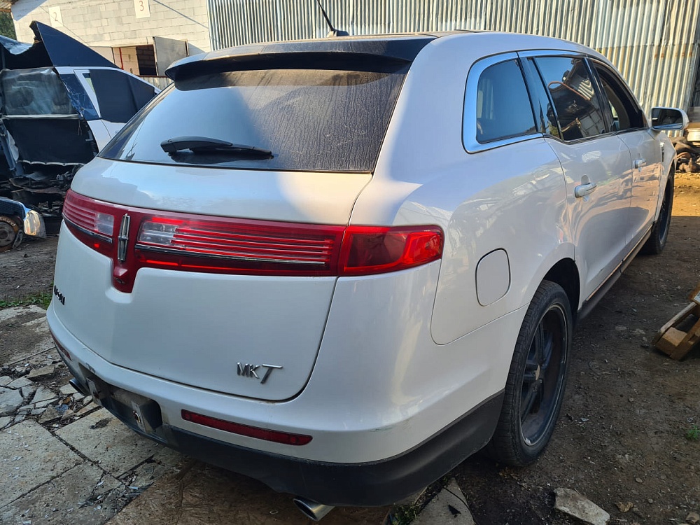 В разборе Lincoln MKT 3.5t