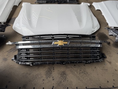 Ноускат на Chevrolet Tahoe T1XX 2022 87813936
