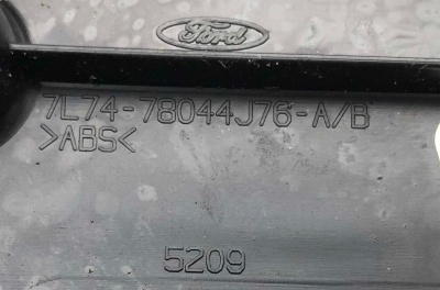 Подстаканник на центральной консоли Lincoln Navigator 2007 7L7Z 78045A76 AA  ; 7L74 78044J76 A/B